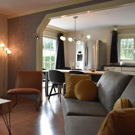 בית נופש T Kaatsheuveltje 2 *