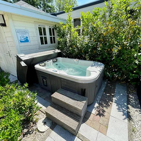 T Kaatsheuveltje 2 בית נופש