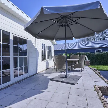 T Kaatsheuveltje 2 Hébergement de vacances