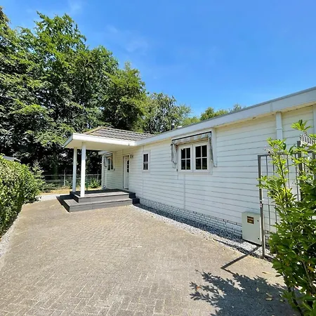 T Kaatsheuveltje 2 Hébergement de vacances